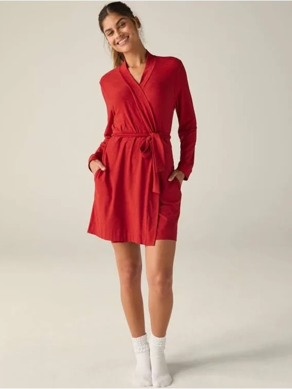 NWT Beyond Yoga Featherweight Slow Mornings Pocket Robe Ruby Red M/L
